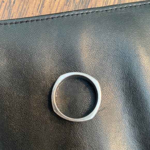 Two tone band - Picture 3 of 3